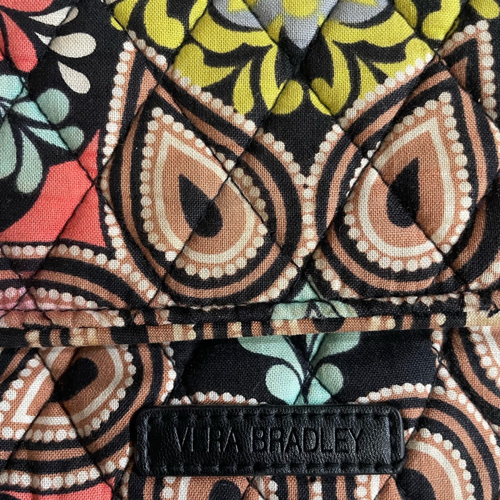 Vera Bradley Crossbody Bag - Picture 3 of 6